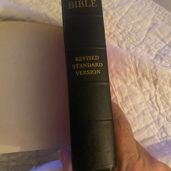 Holy Bible 1952 revised king james - Picture 12 of 12